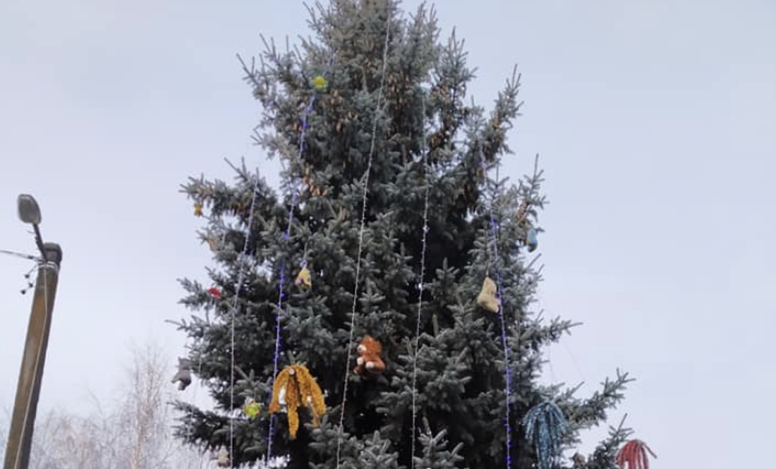 У прикордонній громаді пояснили: новорічна міська ялинка буде, але грошей з бюджету не витрачатимуть