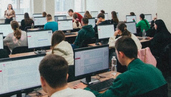 На Чернігівщині 42 учасники НМТ склали іспит на 200 балів. Найкраще знають математику