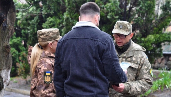 Більше 400 тисяч чоловіків перебувають у розшуку, з них 2000 - чернігівці — Міноборони