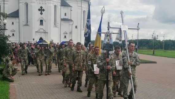 У Чернігові попрощалися з двома захисниками