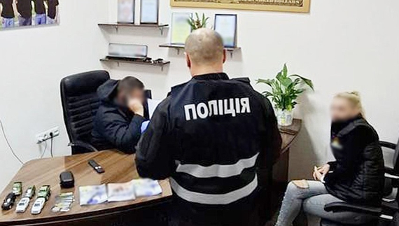Гуманітарні позашляховики на продаж: судитимуть чернігівське злочинне угруповання