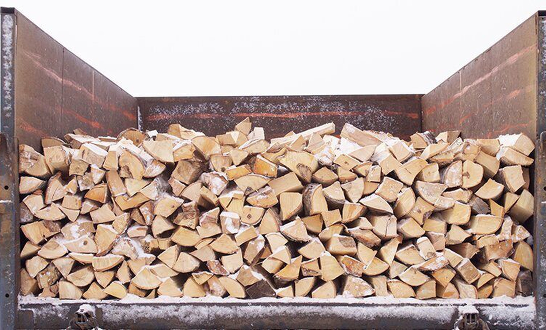 Скільки дров заготовили і зберігають на складах лісгоспів Чернігівщини?
