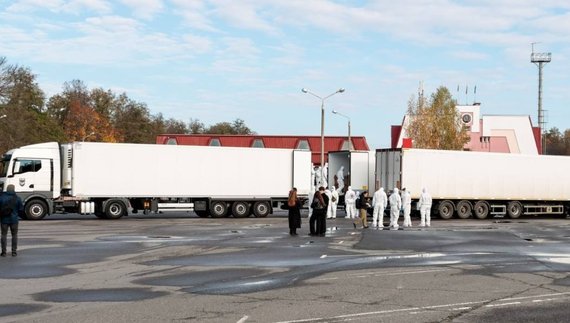 На білорусько-українському кордоні провели обмін цивільними та передали тіла загиблих