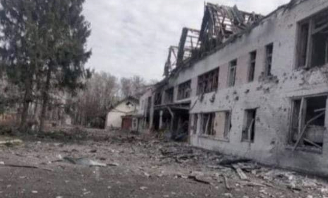 Російська армія знищила черговий спортивний комплекс у Чернігові