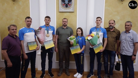 Чернігівські дефлімпійці присвятили свої перемоги Україні