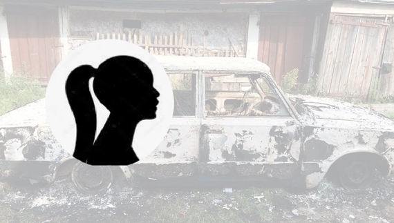 На Чернігівщині жінка спалила авто колишньому бійцю ЗСУ