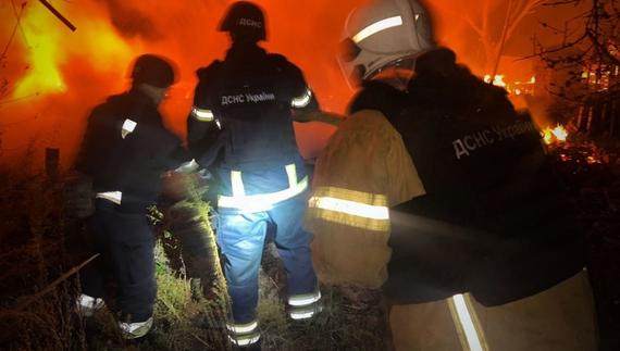 Один надзвичайник загинув, двоє — поранені: у День рятівника ворог вдарив по підрозділу ДСНС Чернігівщини