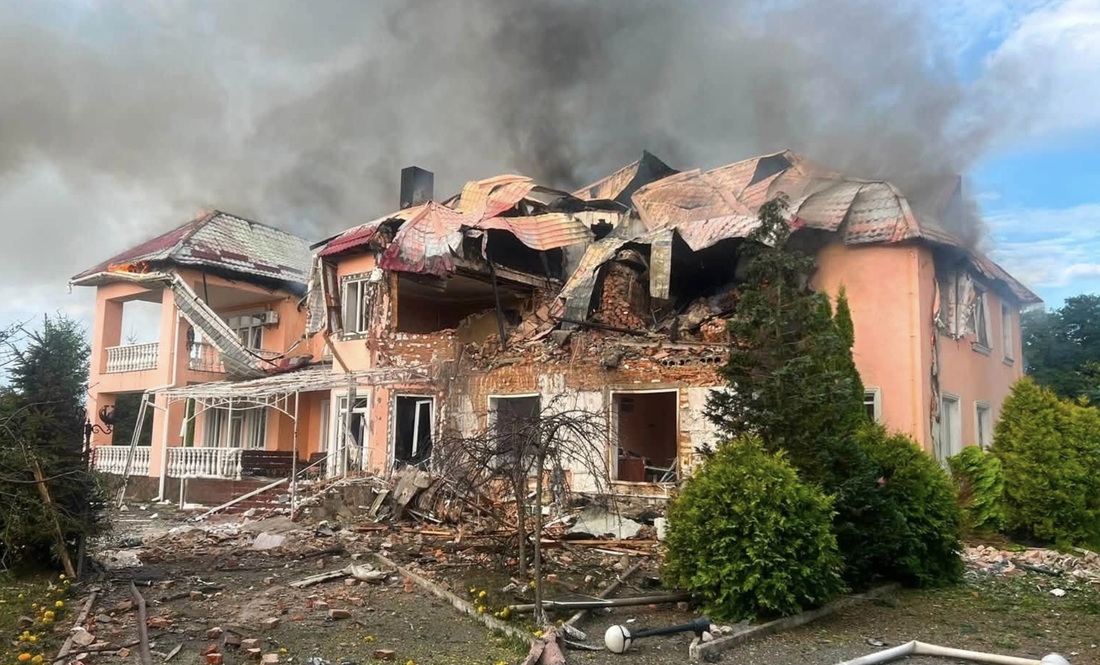 Росіяни атакували оздоровчий пансіонат на Чернігівщині