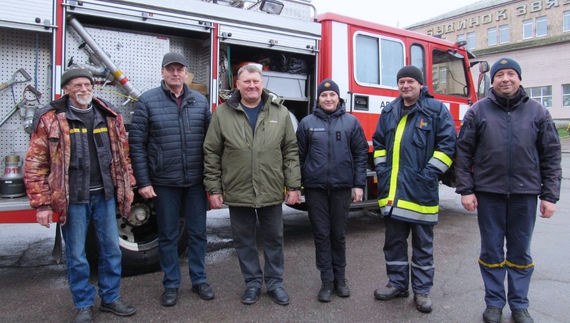 Замість радянського брухту - громада отримала новеньке пожежне авто