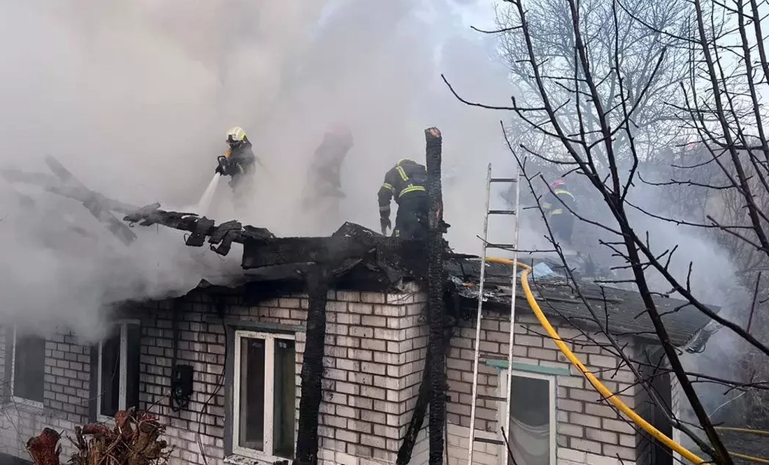 У Чернігові вогонь майже вщент знищив приватний будинок