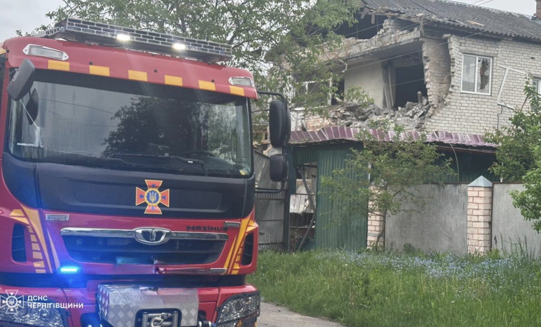 Поранені та руйнування: ДСНС показала фото після удару реактивними дронами
