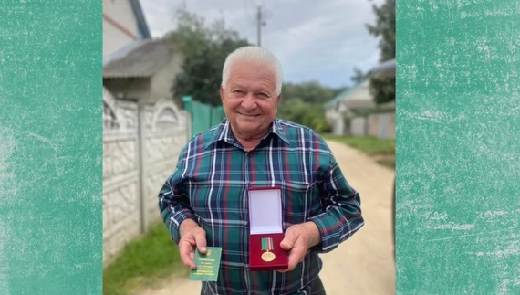 Пенсіонер з Масанів отримав медаль від головного прикордонника