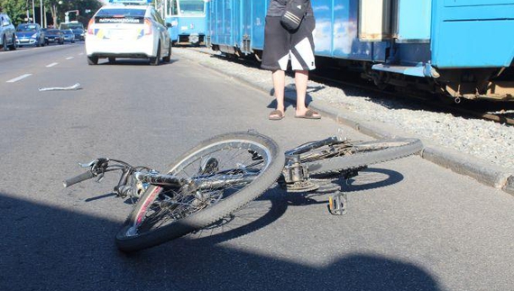 У Чернігові збили велосипедистку – жінка у лікарні