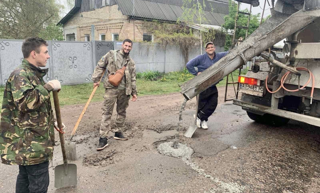 Ремонт доріг в Острі