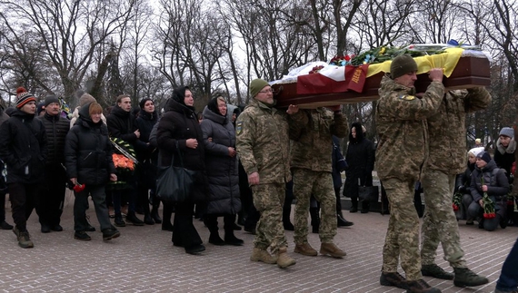 На Чернігівщині поховали п'ятьох воїнів: загинули напередодні Нового року