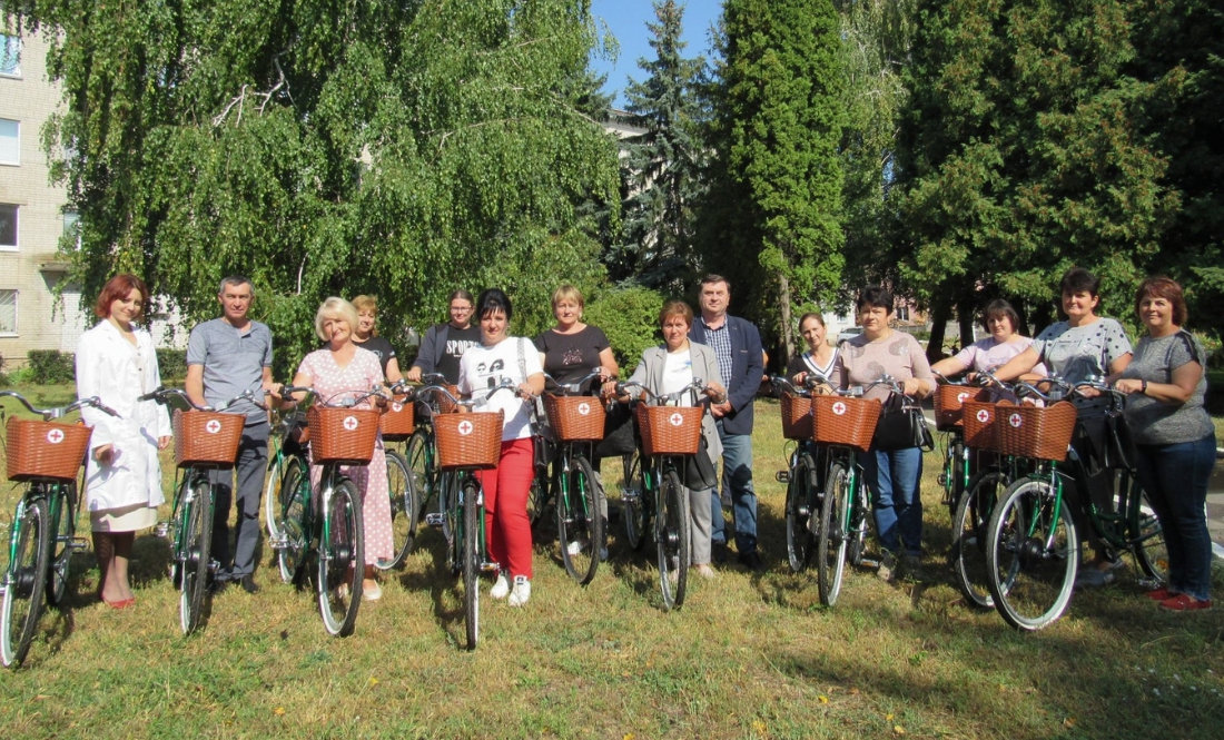 У громаді працівники ФАПів та амбулаторій їздитимуть до пацієнтів на коштовних електровелосипедах