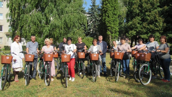 У громаді працівники ФАПів та амбулаторій їздитимуть до пацієнтів на коштовних електровелосипедах