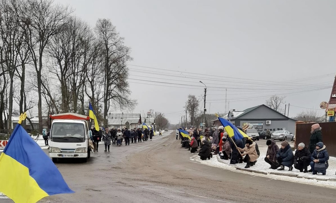 У трьох громадах прощались із загиблими на Донеччині бійцями