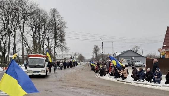 У трьох громадах прощались із загиблими на Донеччині бійцями