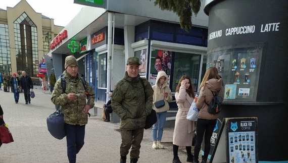 У російських військових, які вийшли з Чернігівщини, тепер відпустка… у Гомелі