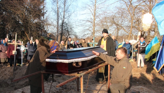 Вважався зниклим безвісти майже два роки: на Чернігівщині поховали бійця