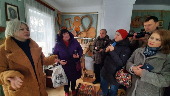 Із етно-дів у туристичні гіди - ONUKA провела унікальну екскурсію для чернігівських фотографів