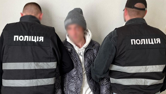 У Чернігові рецидивіст пограбував магазин у Чистий четвер