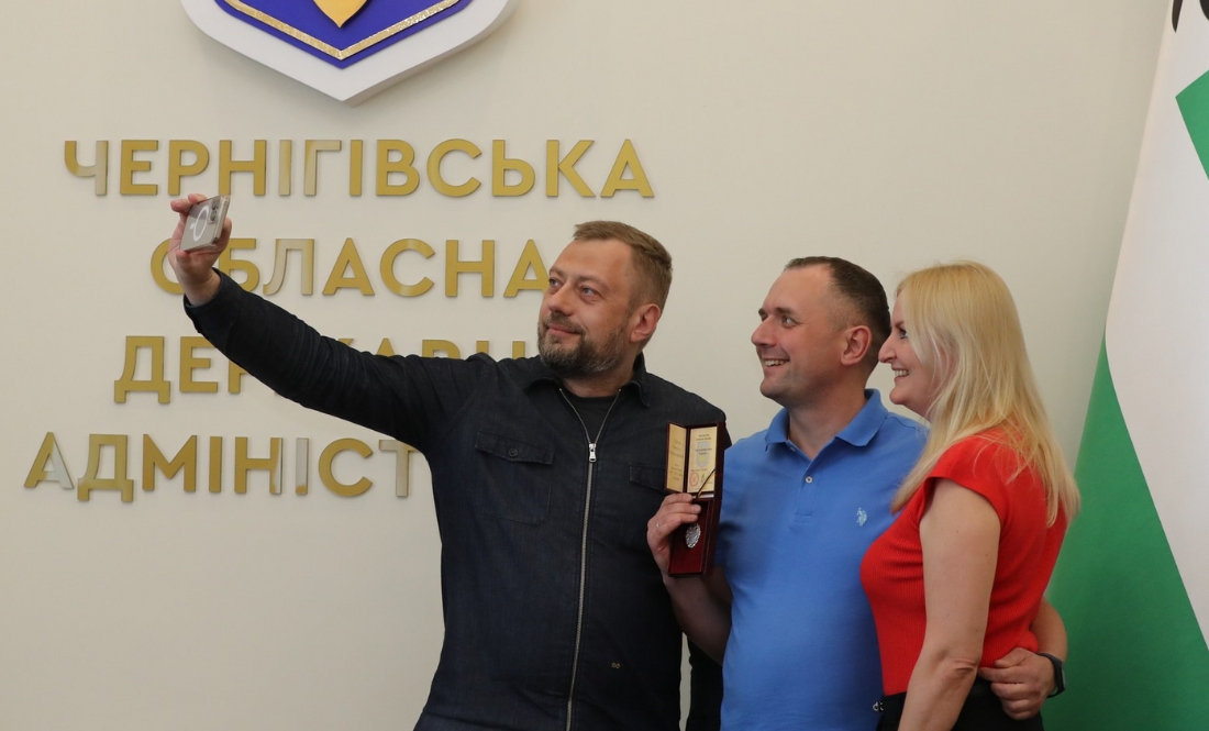 Чернігівці отримали державні відзнаки й почесні звання: кого нагородили