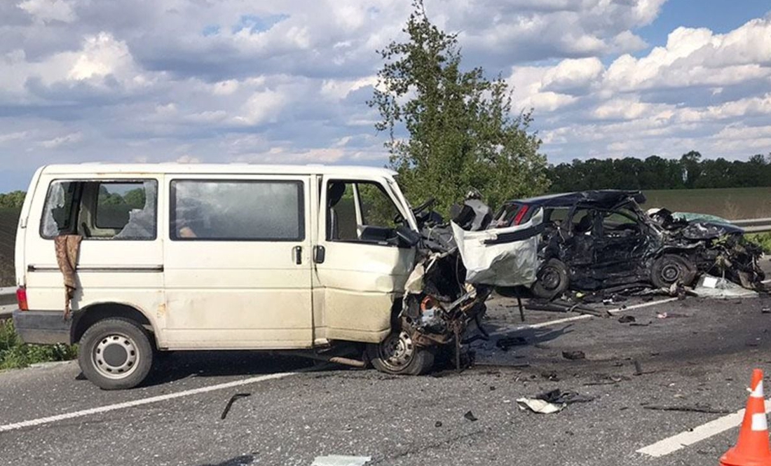 На Чернігівщині зіштовхнулися дві автівки – один із водіїв та пасажири у лікарні