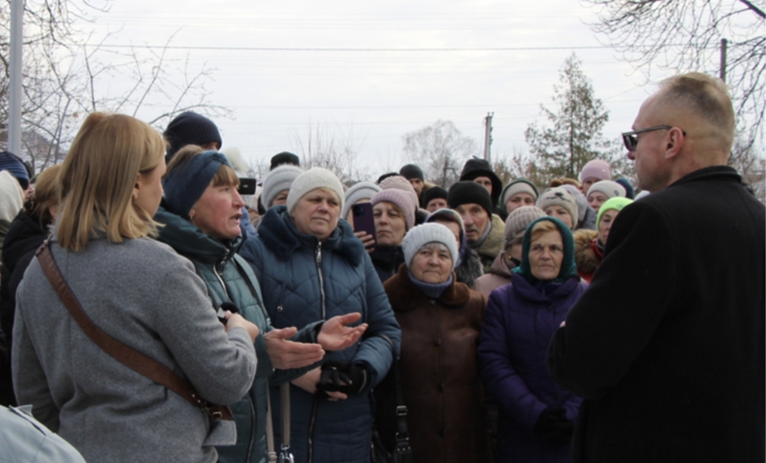 Мешканці Сновська вимагають пояснень від мера