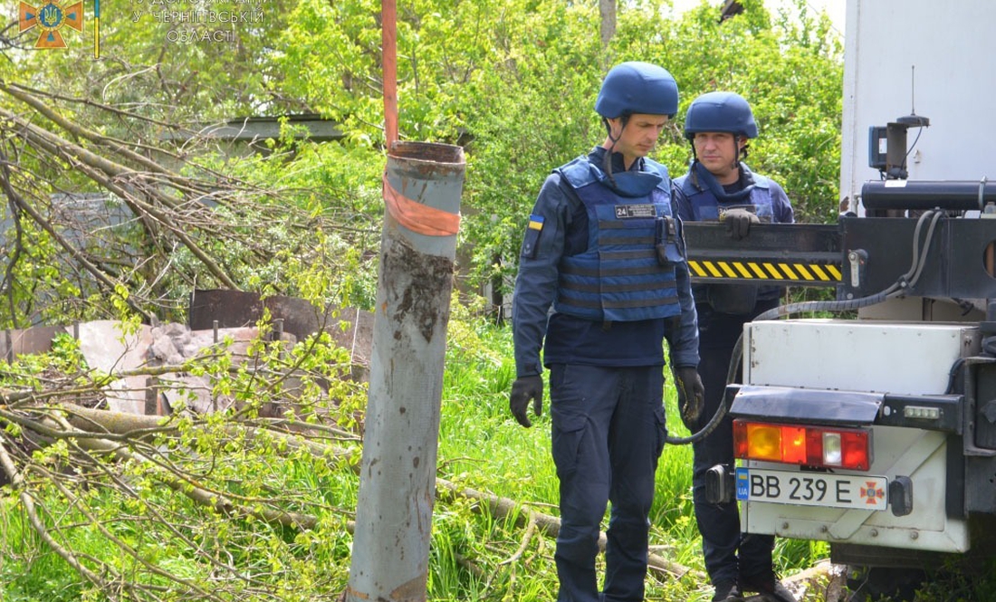 Більше 25 тисяч мін та снарядів: рятувальники про виявлене на Чернігівщині