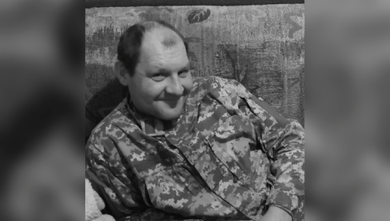 Загинув два роки тому на Донеччині: у громаді на Чернігівщині прощаються із бійцем ЗСУ
