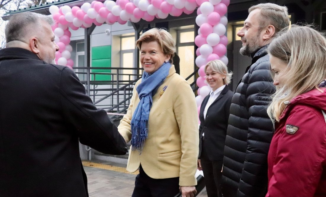 Плюс два проєкти від латвійців: оновлена педіатрія і Центр захисту прав людини в Чернігові