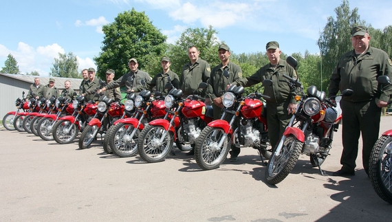 Лісова охорона Городнянщини - з новими мотоциклами