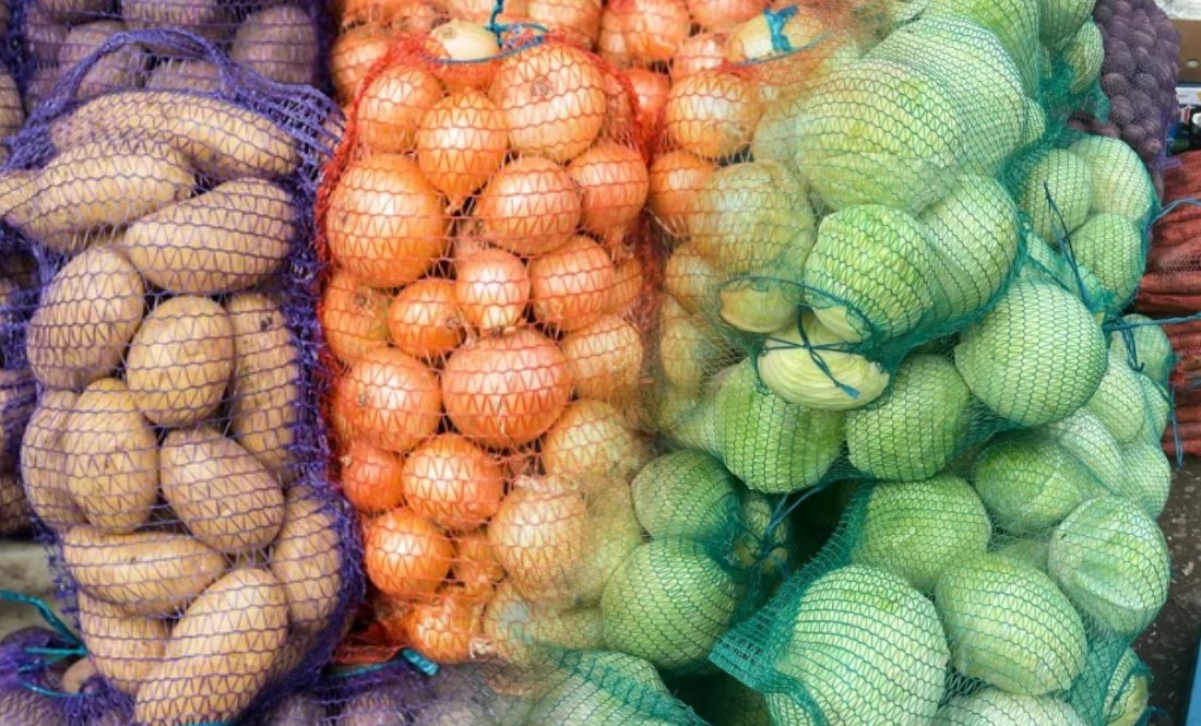 "Жаль бере, а що вдієш": на Чернігівщині селяни продають овочі за безцінь