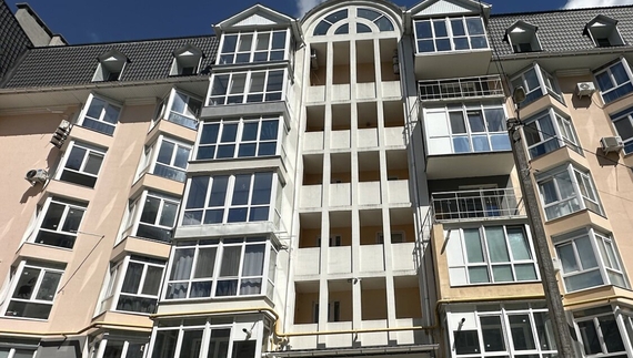 Скільки треба працювати, щоб купити однокімнатку у Чернігові