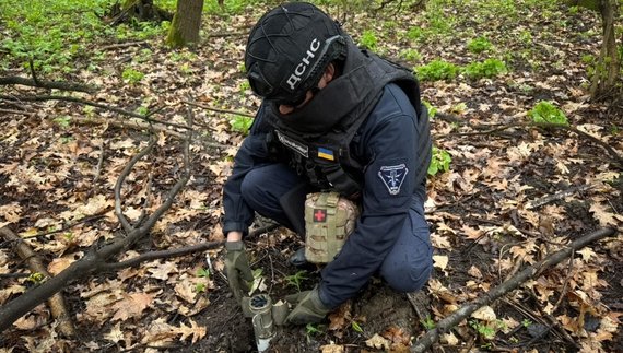 На Чернігівщині сапери знищили понад 200 артснарядів за два дні