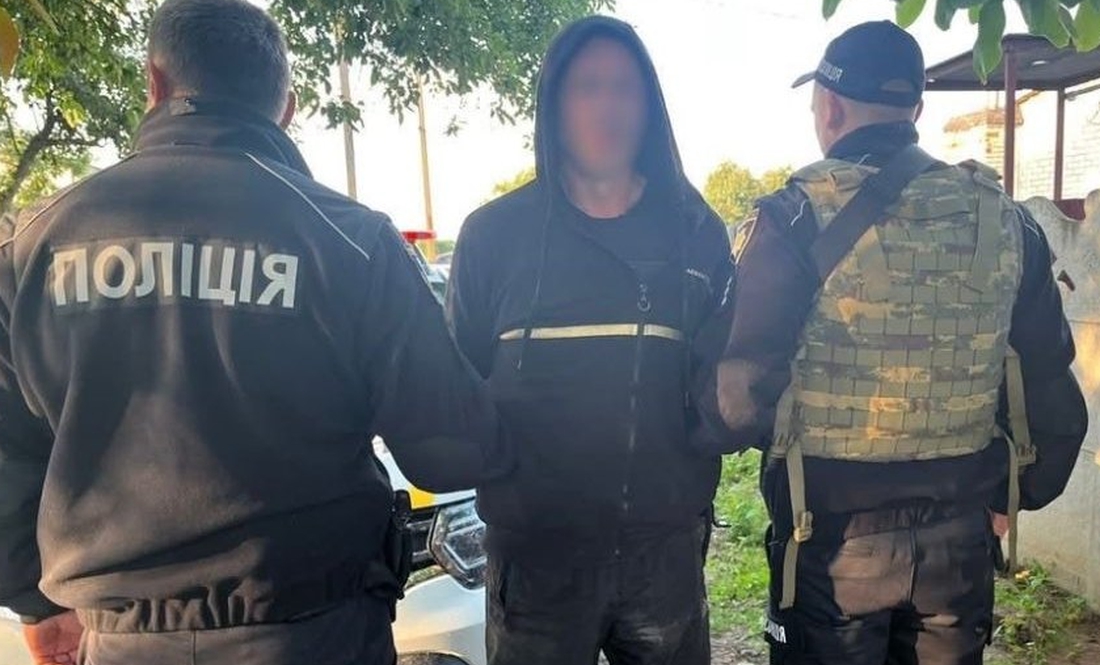У Чернігові судитимуть чоловіка, який обікрав базу відпочинку та погрожував поліцейським гранатою