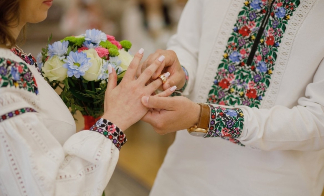 Шлюби на Чернігівщині: скільки пар побралися від початку року