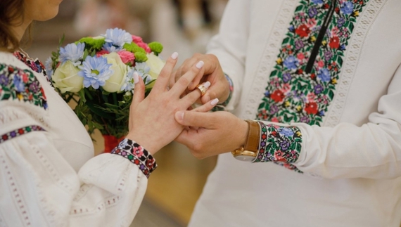 Шлюби на Чернігівщині: скільки пар побралися від початку року