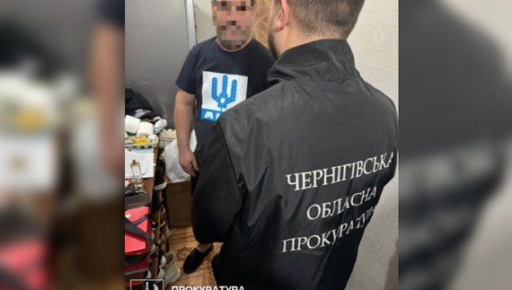 На Чернігівщині депутата міськради спіймали на хабарі: хто це, і які обставини