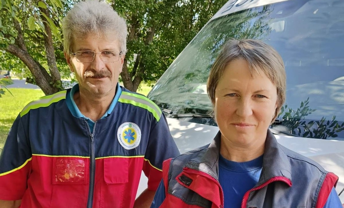 На Чернігівщині медики врятували життя 85-річному чоловіку після падіння з велосипеда