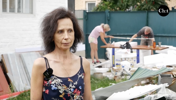 Благодійники, єВідновлення і власні кошти: хто і як допомагає чернігівці Вікторії відновлювати пошкоджений будинок
