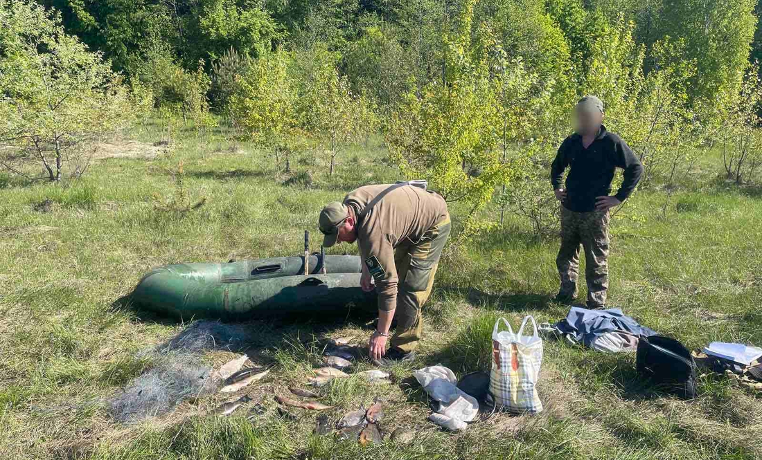 На Чернігівщині браконьєр виловив 10 кілограм риби – збитки склали майже 50 тисяч гривень