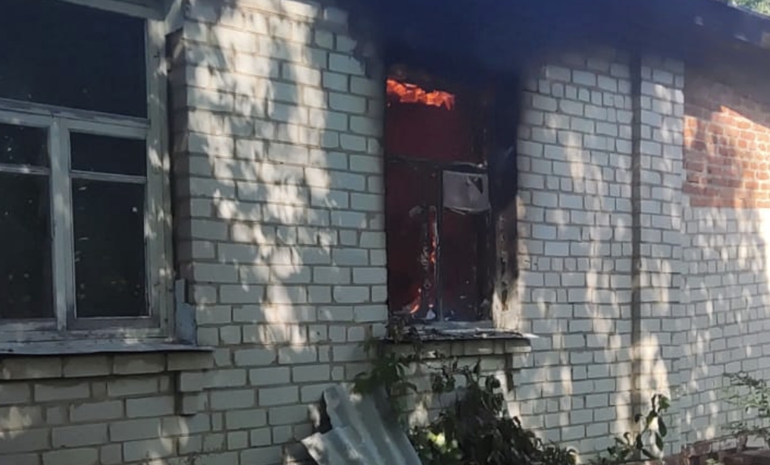 Пожежа у Семенівській громаді після обстрілу. 3 вересня 2025 року