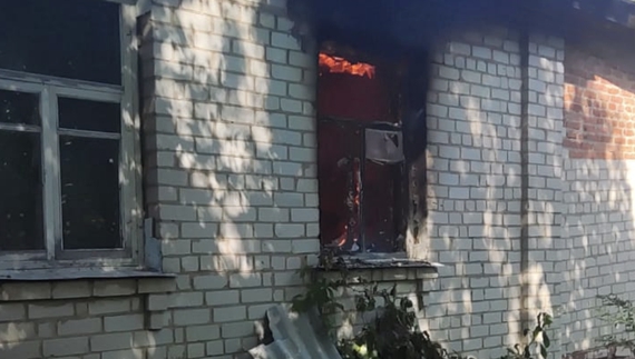 Пожежа у Семенівській громаді після обстрілу. 3 вересня 2025 року
