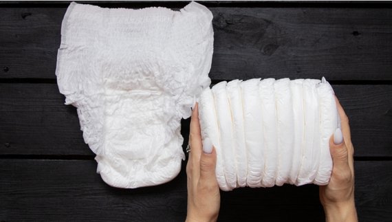 Підгузки-трусики: як не схибити з посадкою