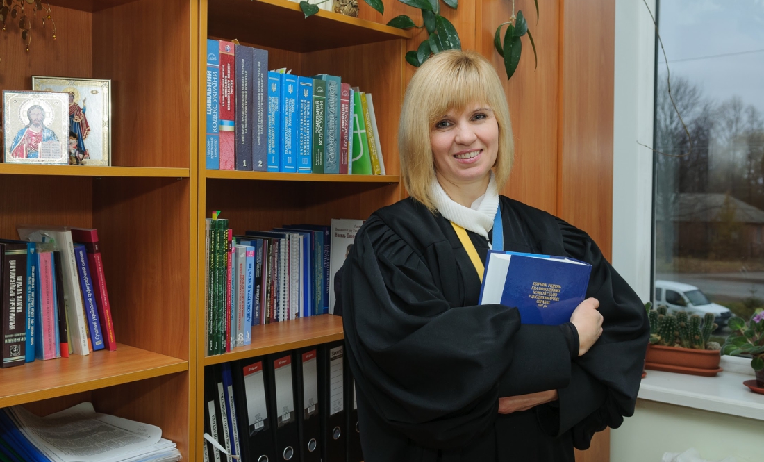 Напередодні свого 50-річчя суддя з Сахнівки очолила райсуд на Чернігівщині