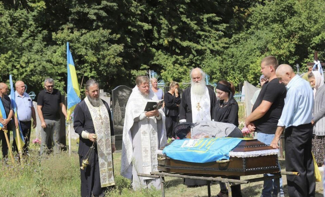 Прощання із Віктором Забіякою. Фото "Срібнянщина"