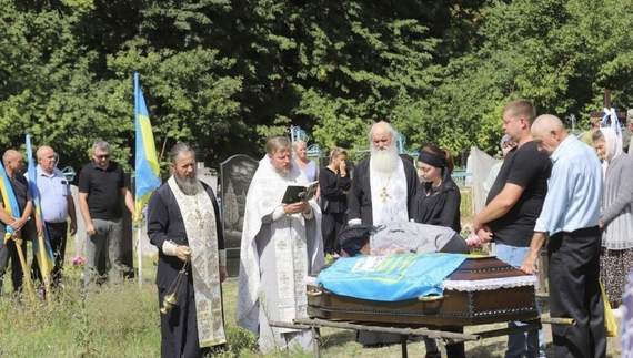 Прощання із Віктором Забіякою. Фото "Срібнянщина"